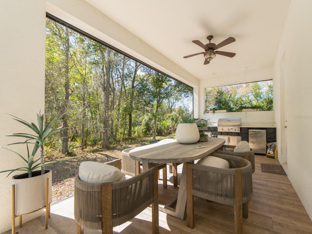 1064 Sylvia Lane, Tampa, FL 33613 Photo