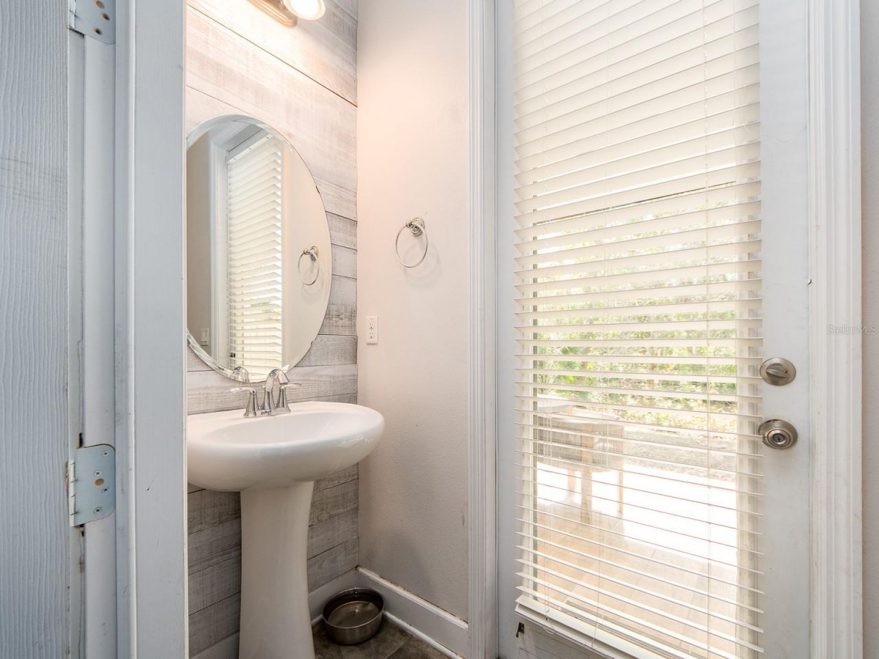 1064 Sylvia Lane, Tampa, FL 33613 Photo