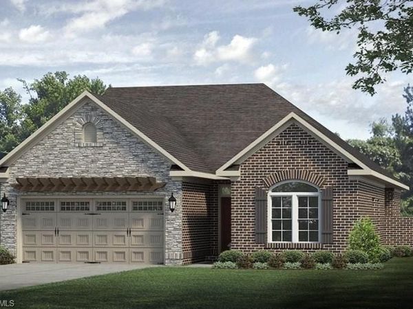 1555 Oakbluffs Drive , Colfax, NC 27235