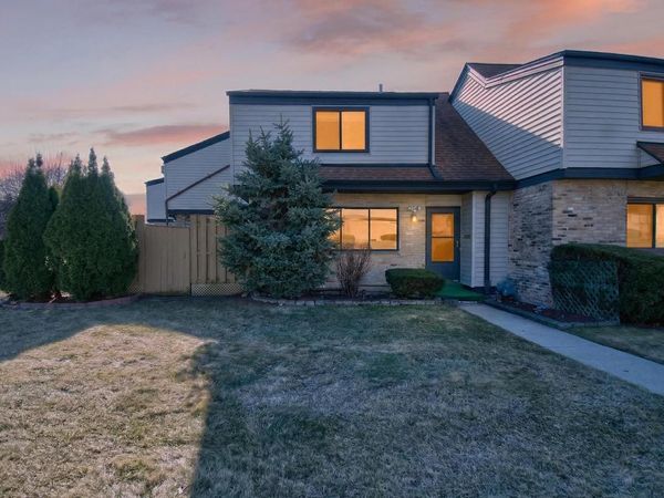 10150 W Kiehnau AVENUE, Milwaukee, WI 53224