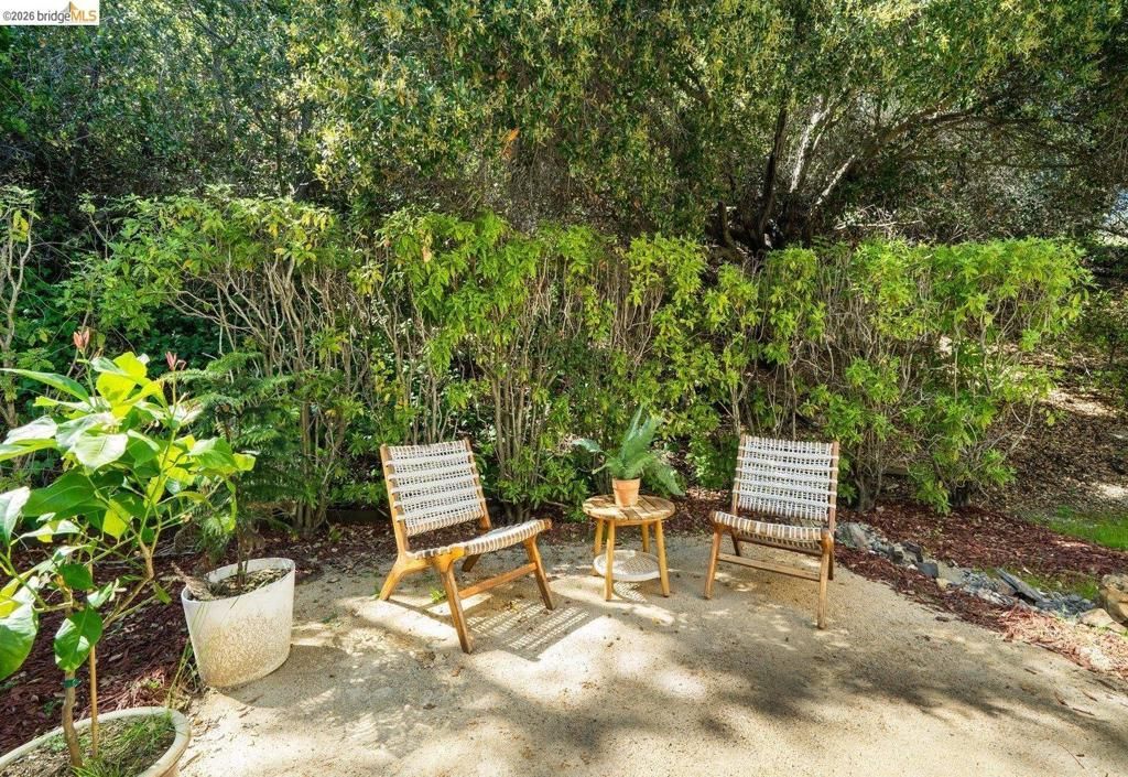 1368 Ridgecrest Rd, Pinole, CA 94564 Main Photo