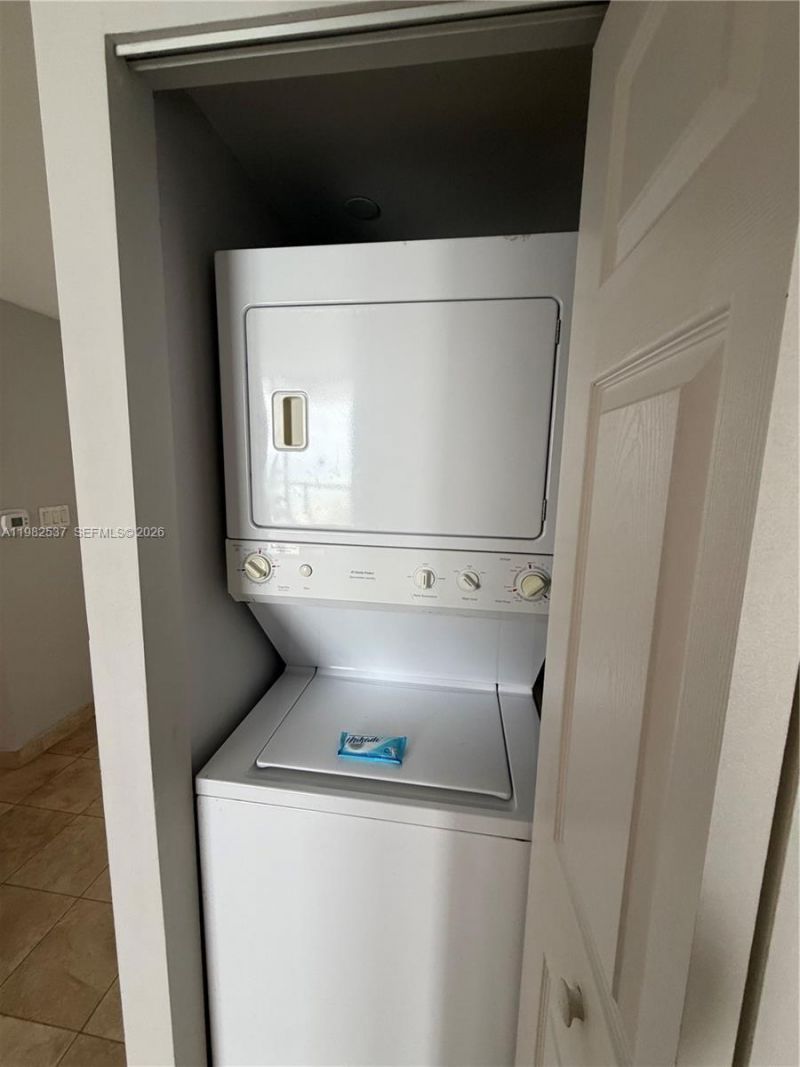 18683 Collins Ave, Unit 1504, Sunny Isles Beach, FL 33160 Photo