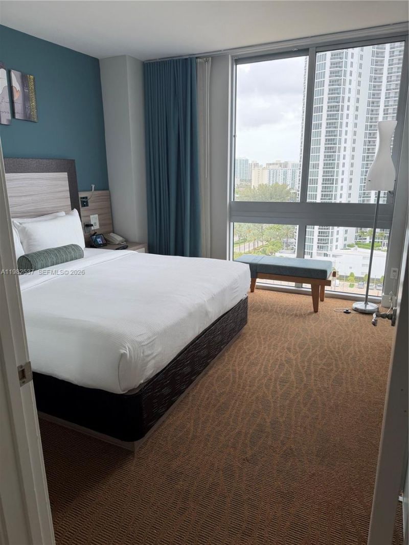 18683 Collins Ave , Unit 1504, Sunny Isles Beach, FL 33160 Photo