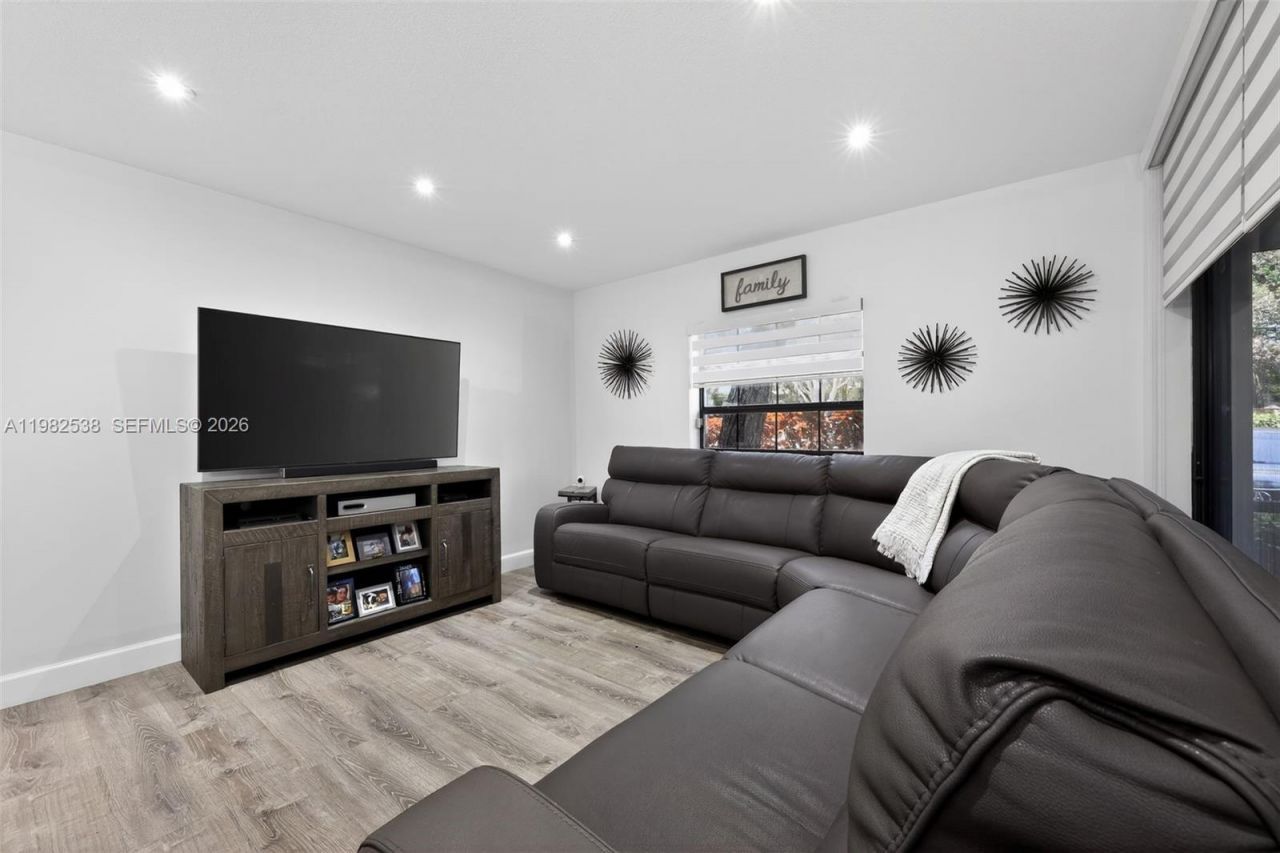 10790 NW 14th St, Unit 184, Plantation, FL 33322 Photo