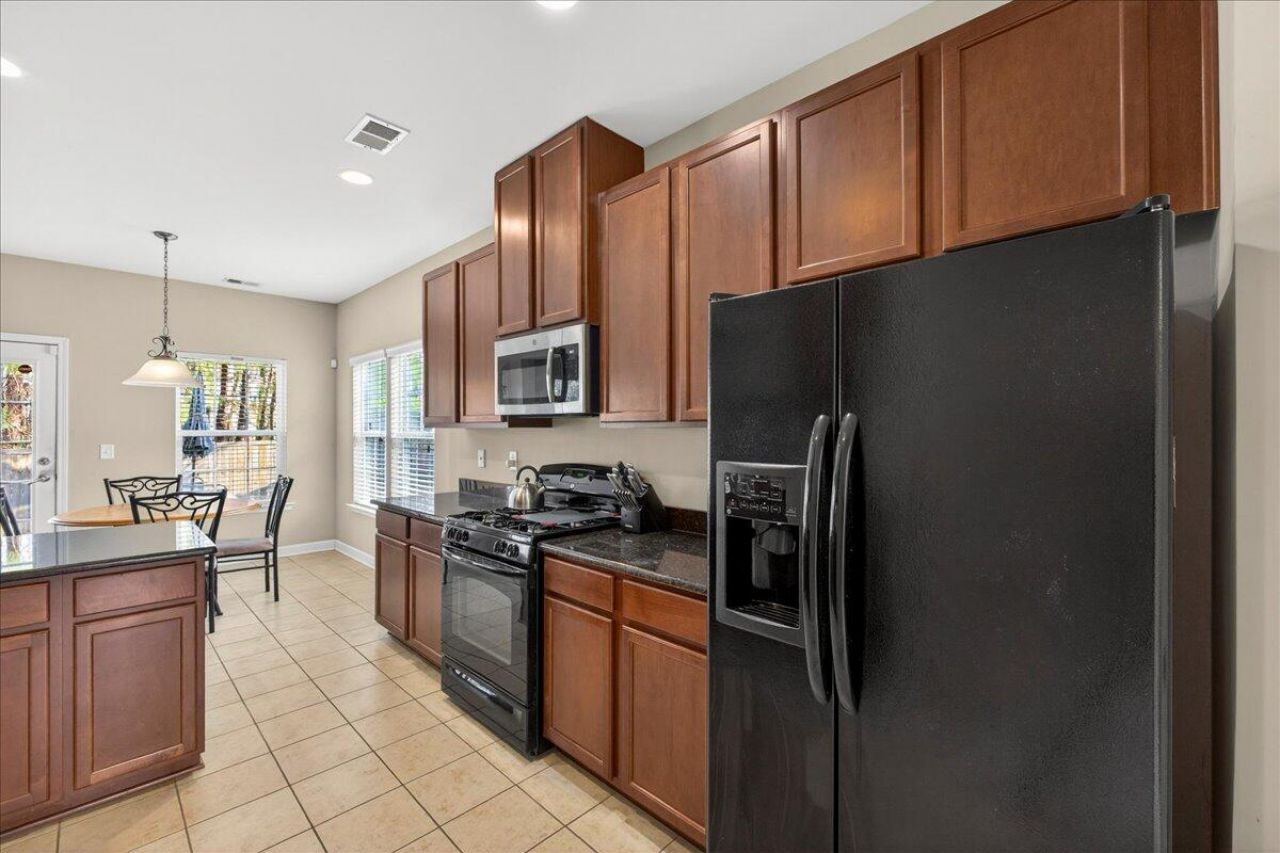 3657 Pimmit Place Photo 10