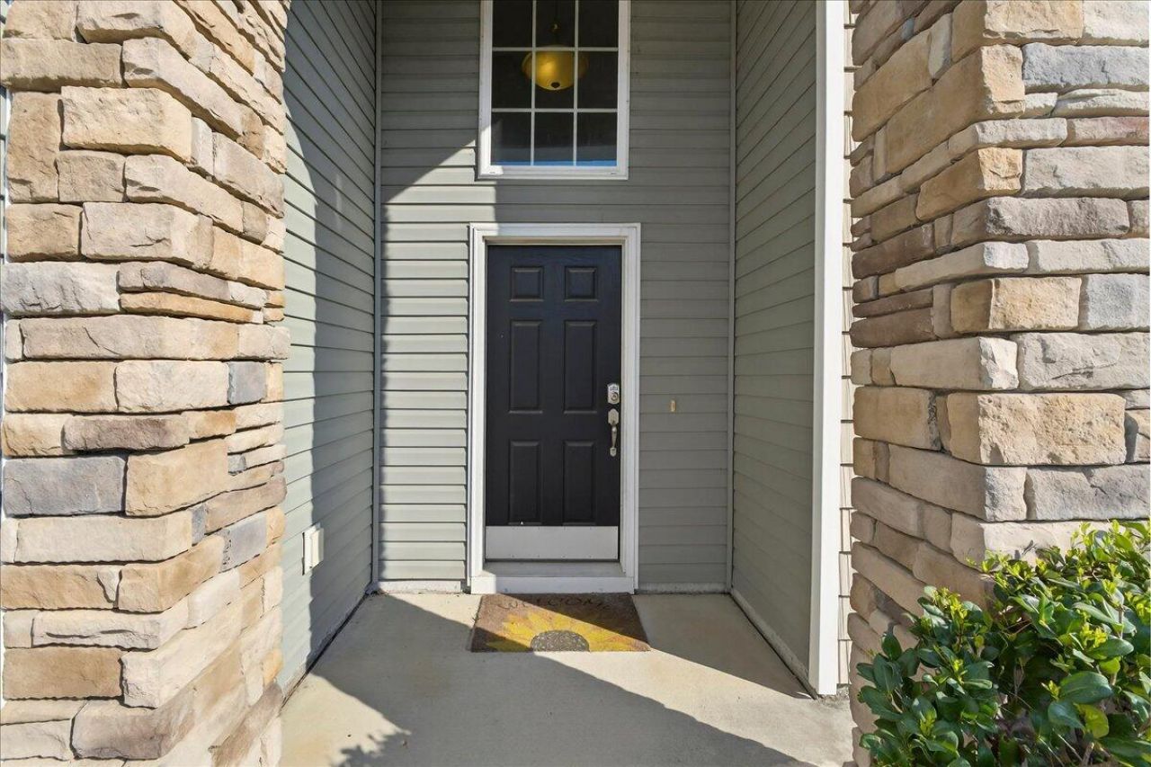 3657 Pimmit Place Photo 4