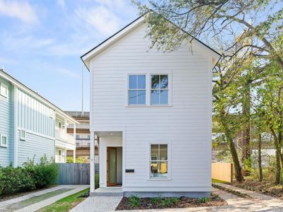 2 F Street, Charleston, SC 29403