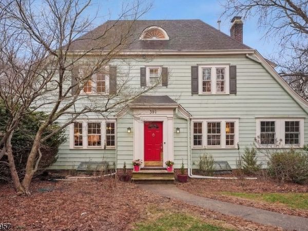 391 Up Mountain Avenue, Montclair, NJ 07043