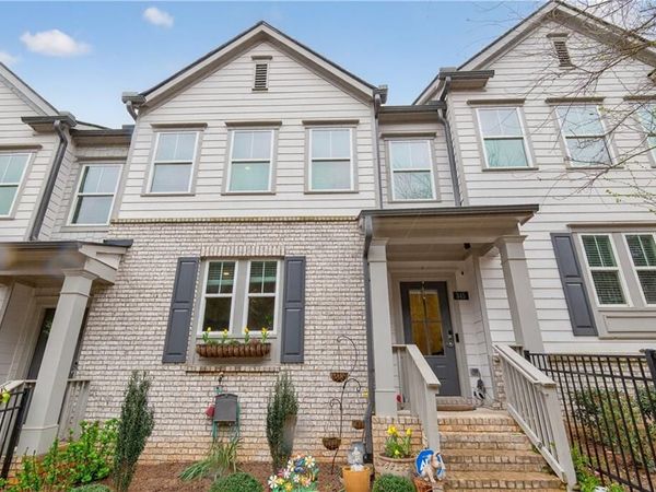 345 Vista Lane, Woodstock, GA 30189