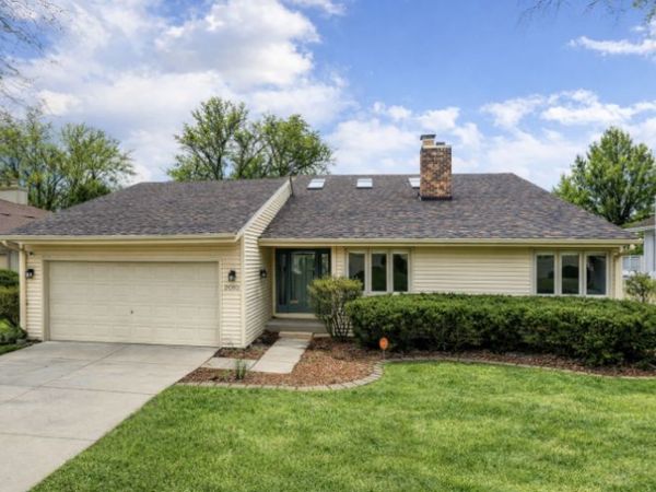 2010 Carriage Hill Road , Lisle, IL 60532