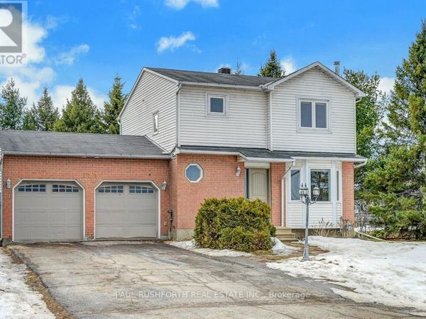 121 Porcupine Trail, Ottawa, ON K0A1T0