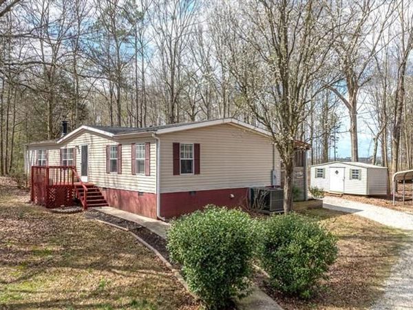 2410 Whippoorwill Trail, Hartwell, GA 30643