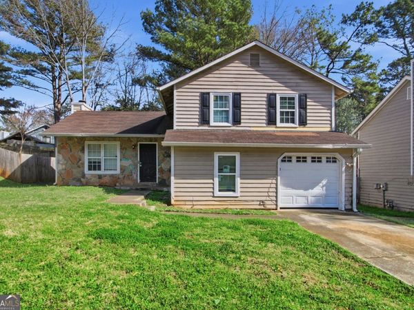 917 Lake Watch Drive, Stone Mountain, GA 30088