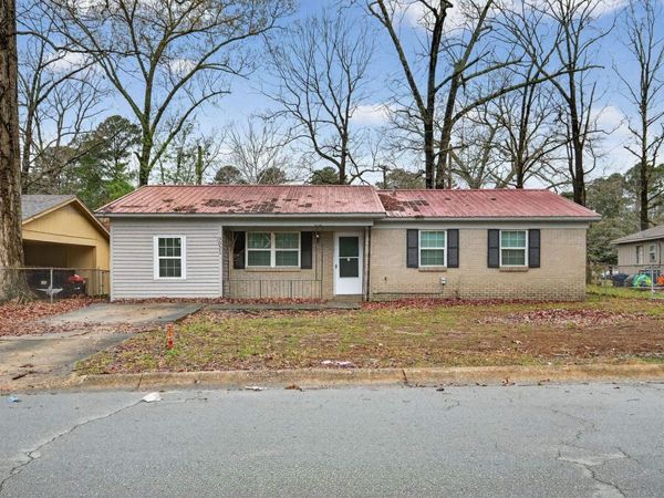 3521 Pinewood Loop, Little Rock, AR 72209