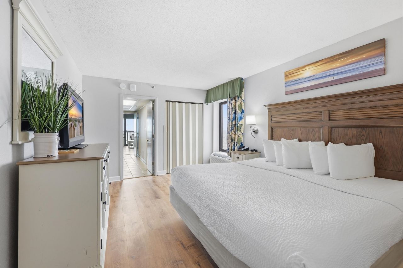 2401 S Ocean Blvd.  Photo 5