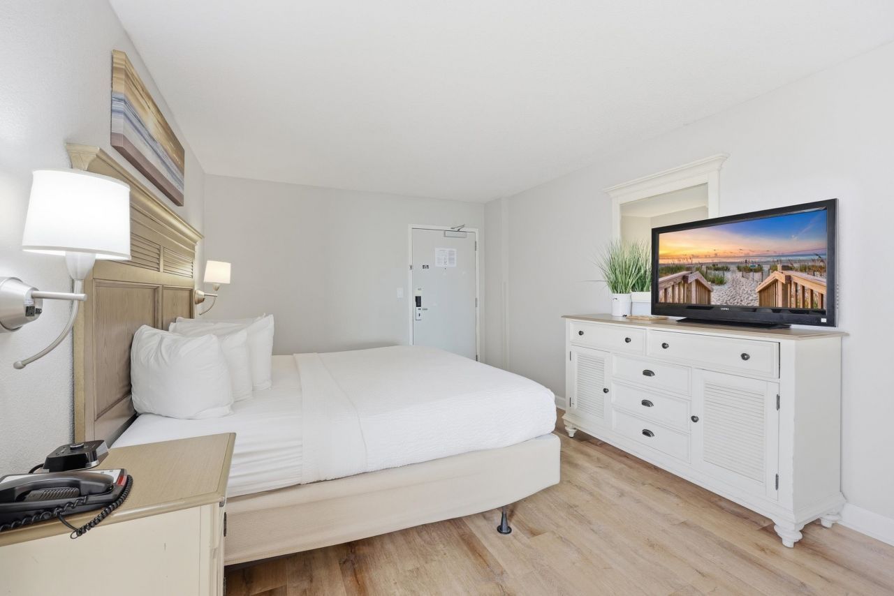 2401 S Ocean Blvd.  Photo 6