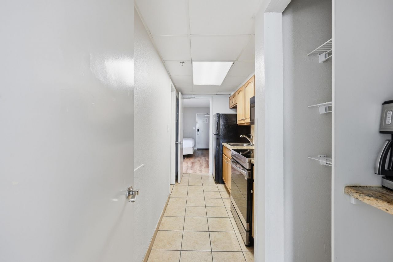 2401 S Ocean Blvd.  Photo 9