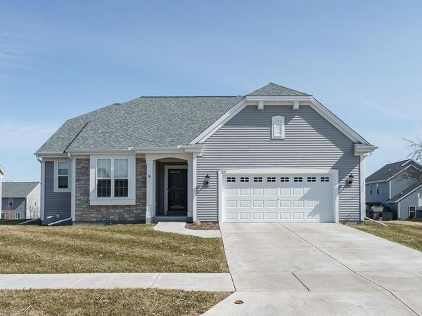 727 Belmont DRIVE, Watertown, WI 53094