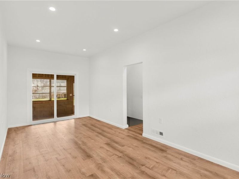 529 Warren Avenue, Niles, OH 44446 Photo 11