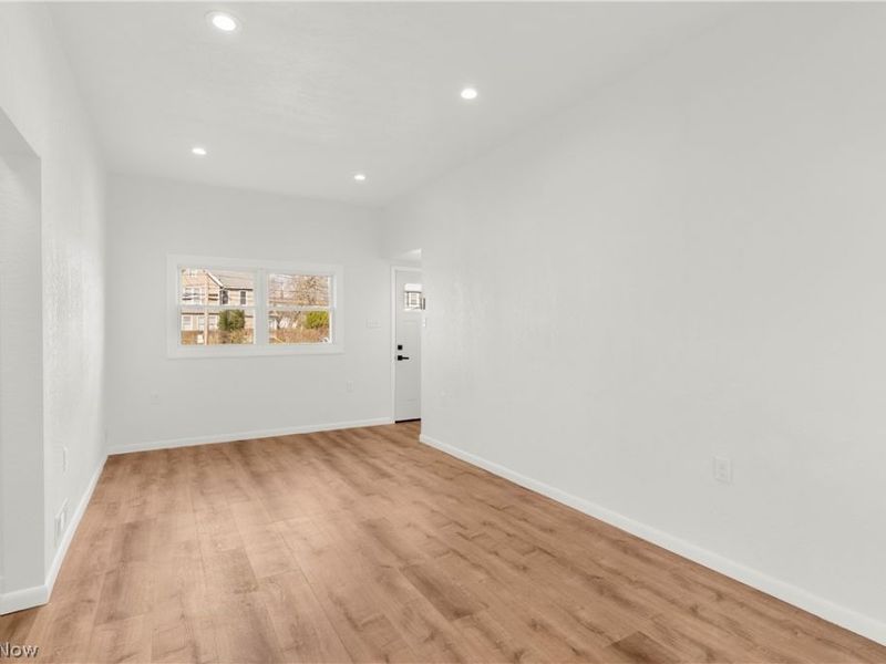 529 Warren Avenue, Niles, OH 44446 Photo 12