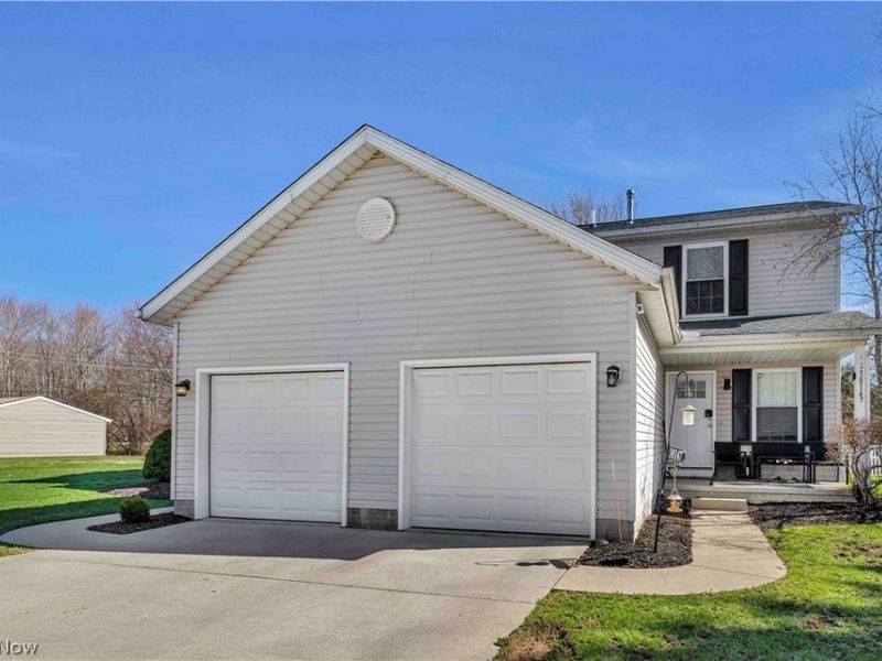 38145 French Creek Road, Avon, OH 44011 Photo 2