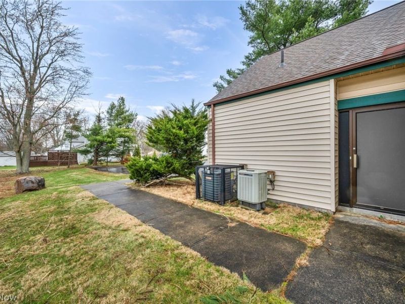 34500 Center Ridge Rd, North Ridgeville, OH 44039 Photo 13
