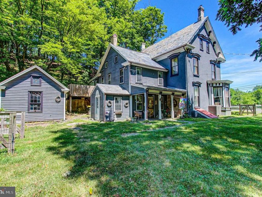 9754 Easton Road, Kintnersville, PA 18930 Main Photo