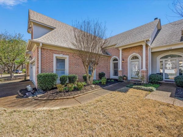 1727 VILLAGE RIDGE RD, Collierville, TN 38017