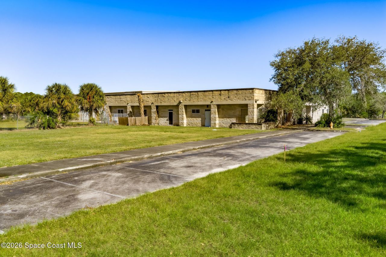 9150 Ellis Road, Melbourne, FL 32904 Photo
