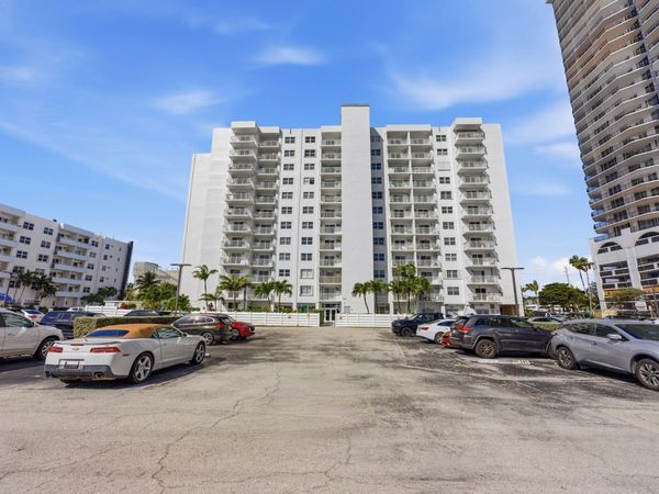 200 S Birch Road, Unit 605, Fort Lauderdale, FL 33316