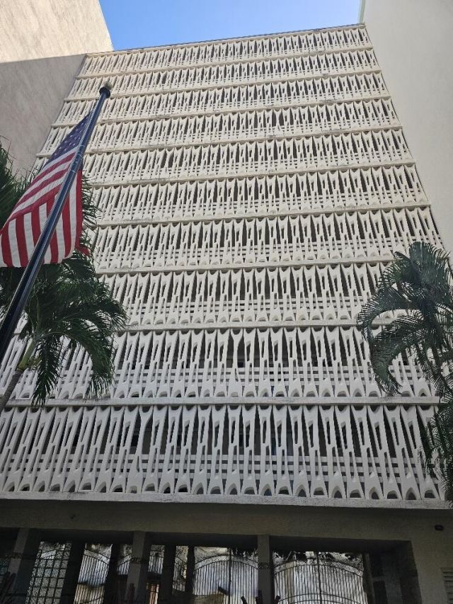 345 N Fort Lauderdale Beach Boulevard, Unit 402, Fort Lauderdale, FL 33304 Photo