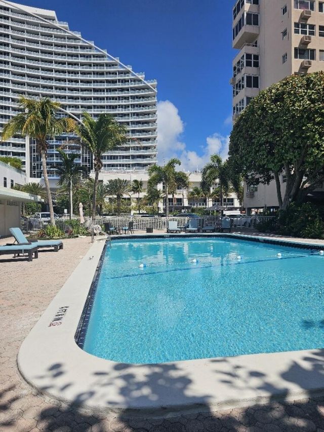345 N Fort Lauderdale Beach Boulevard, Unit 402, Fort Lauderdale, FL 33304 Photo