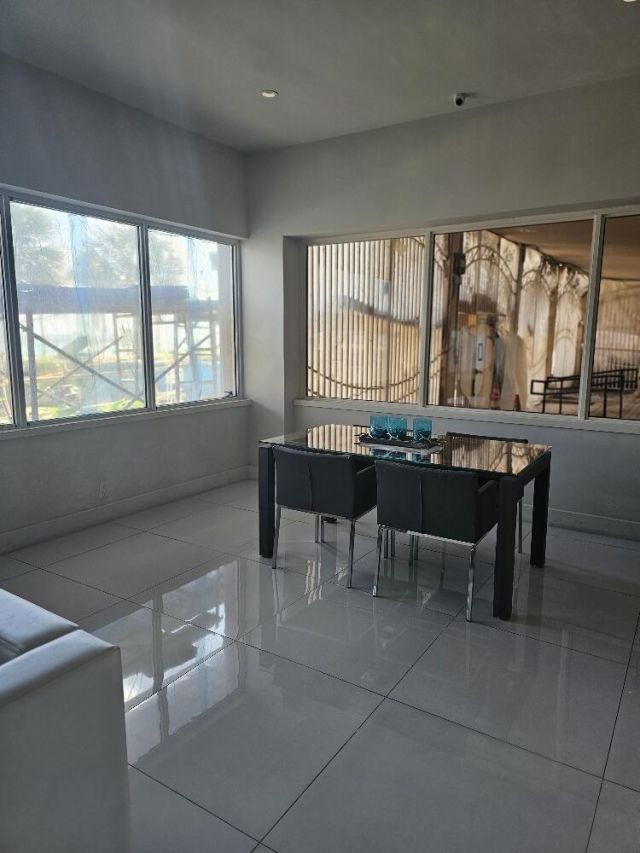 345 N Fort Lauderdale Beach Boulevard, Unit 402, Fort Lauderdale, FL 33304 Photo