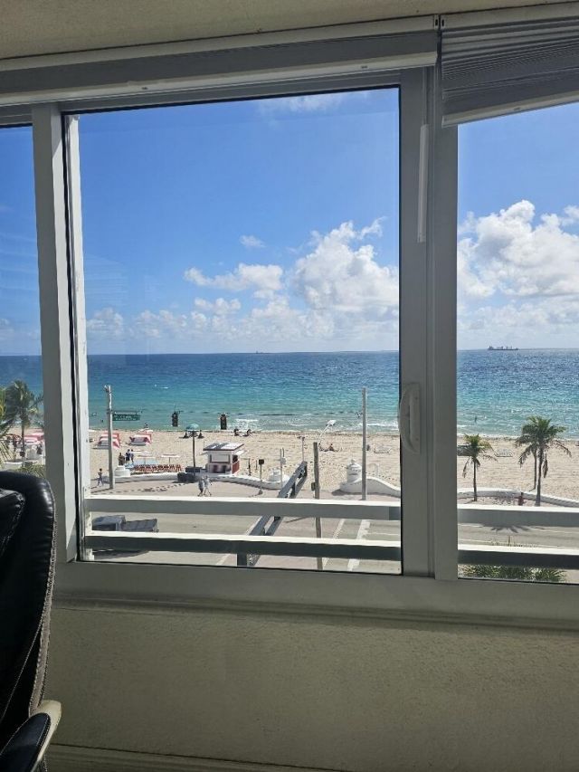 345 N Fort Lauderdale Beach Boulevard, Unit 402, Fort Lauderdale, FL 33304 Photo