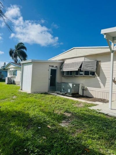 19 W Caribbean, Port Saint Lucie, FL 34952 Photo