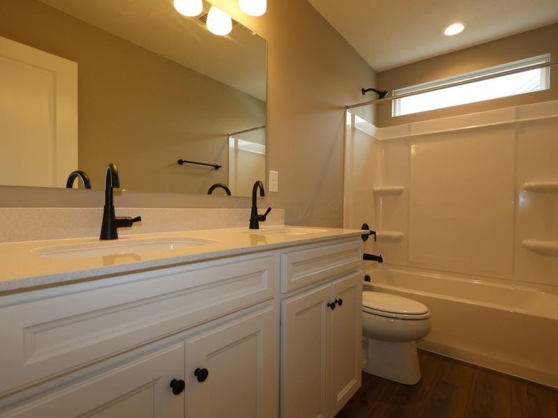 69 Banyan Drive, Lewis Center, OH 43035 Photo 12