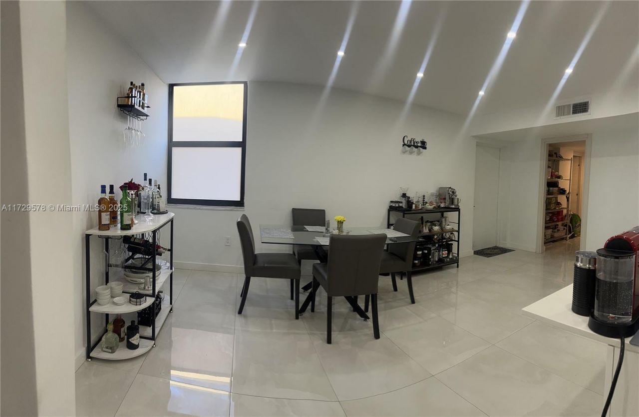 20291 NE 30th Ave , Unit PH24, Aventura, FL 33180 Photo