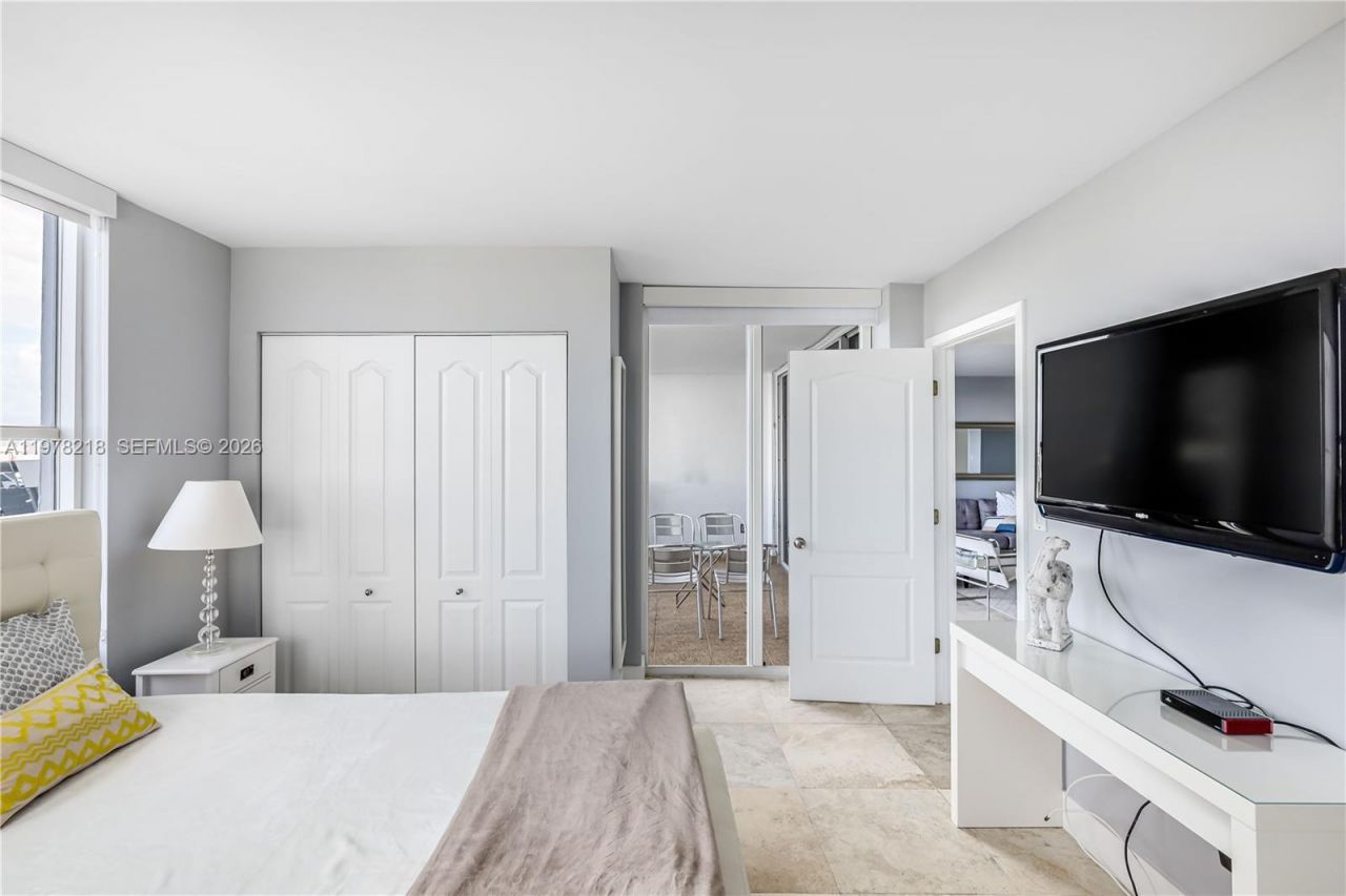 1800 Sunset Harbour Dr, Unit 715, Miami Beach, FL 33139 Photo