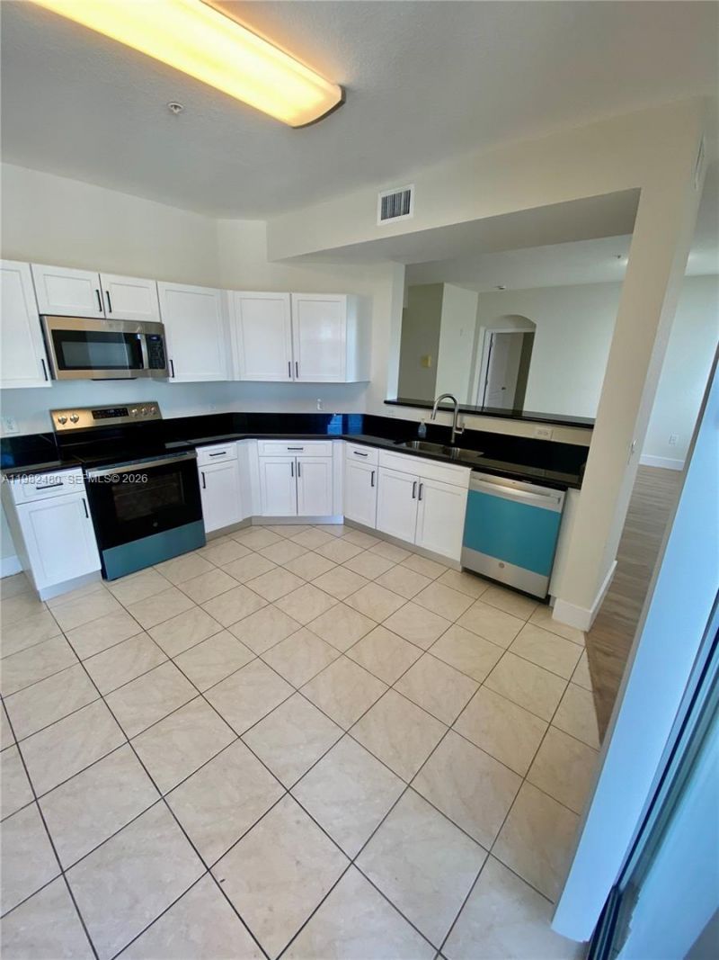 11032 Legacy Dr, Unit 305, Palm Beach Gardens, FL 33410 Photo