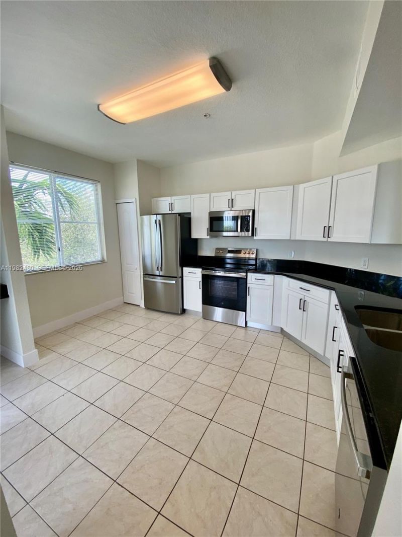 11032 Legacy Dr, Unit 305, Palm Beach Gardens, FL 33410 Photo