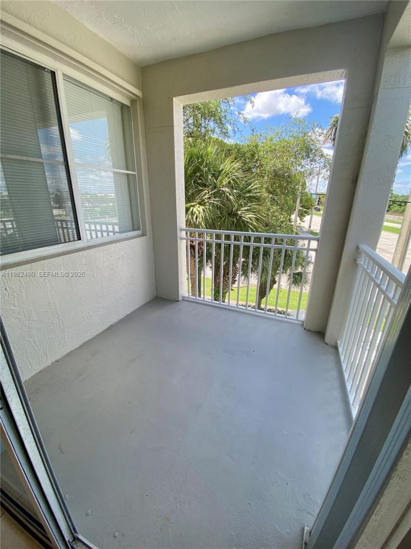 11032 Legacy Dr, Unit 305, Palm Beach Gardens, FL 33410 Photo