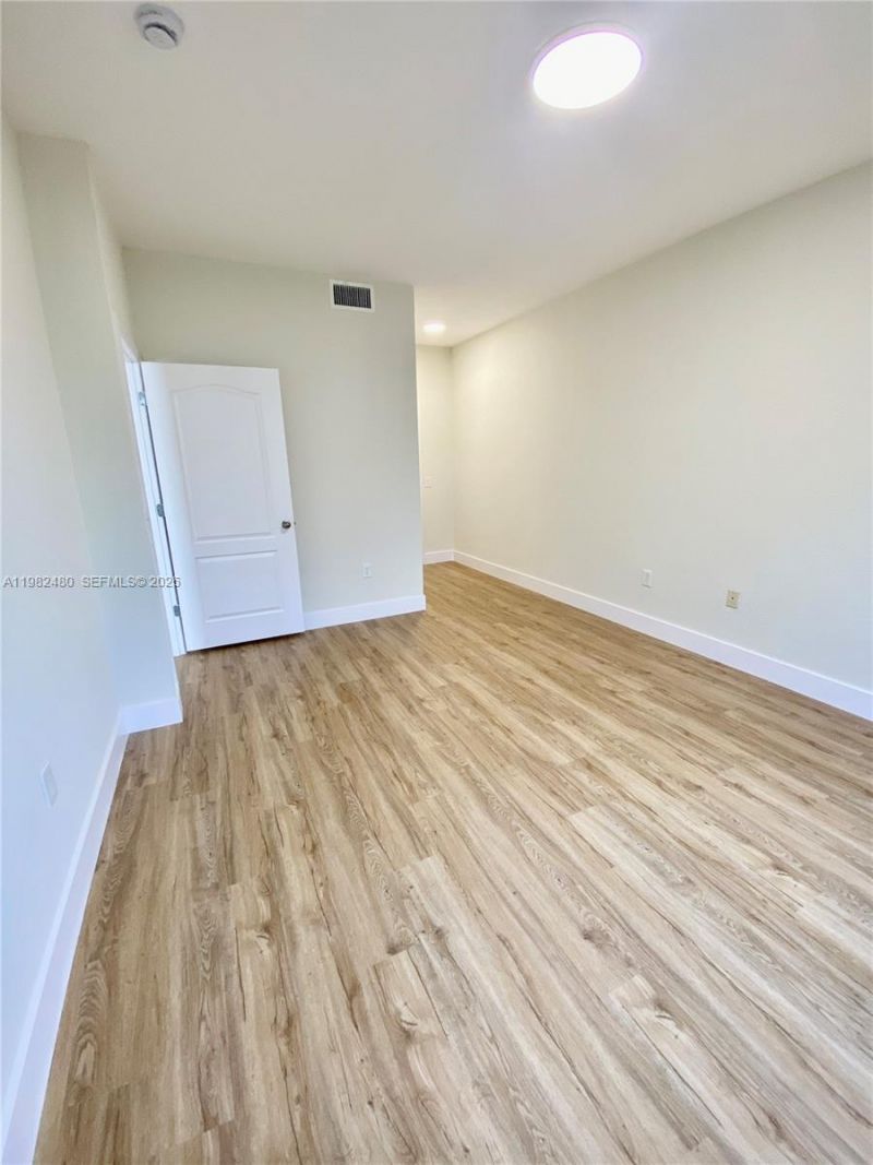 11032 Legacy Dr, Unit 305, Palm Beach Gardens, FL 33410 Photo