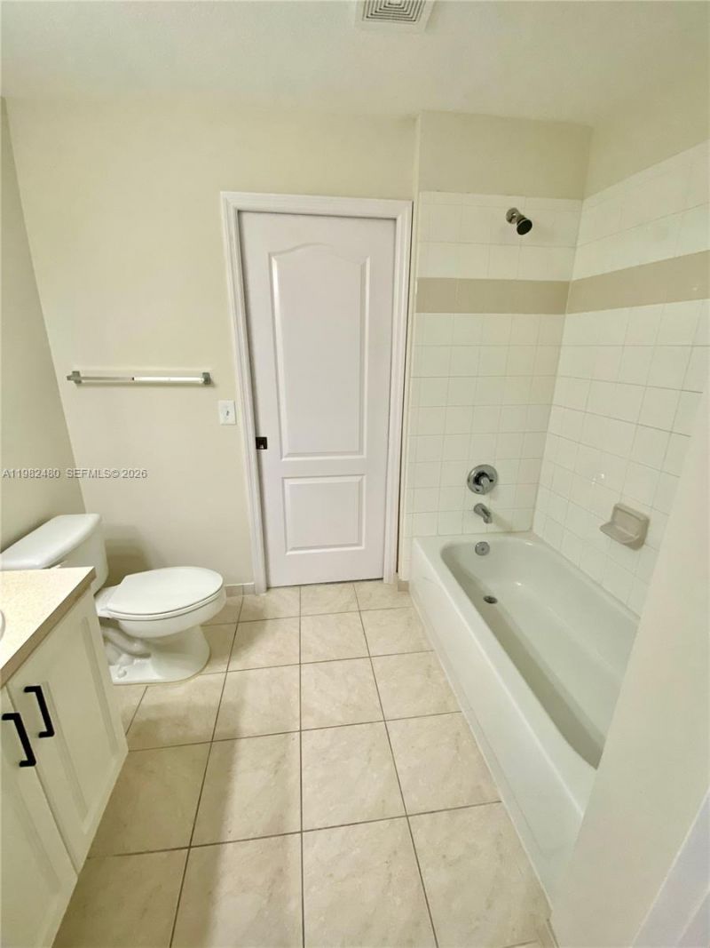 11032 Legacy Dr, Unit 305, Palm Beach Gardens, FL 33410 Photo