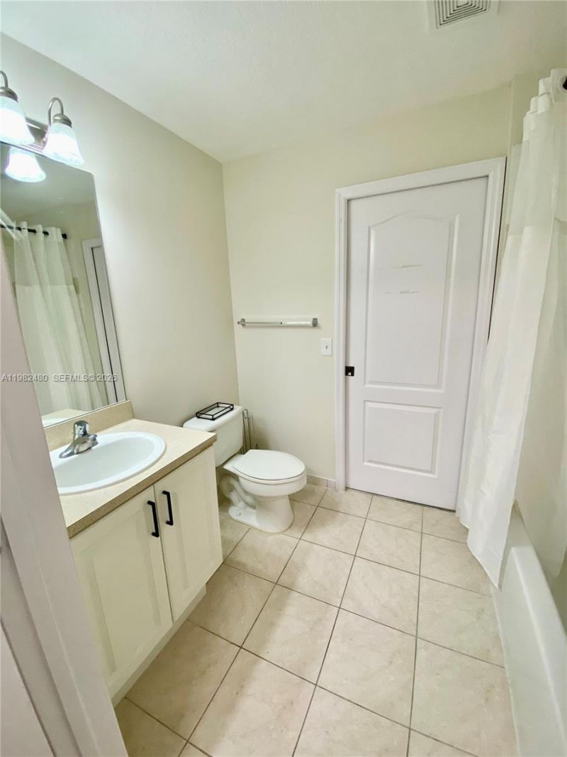 11032 Legacy Dr, Unit 305, Palm Beach Gardens, FL 33410 Photo
