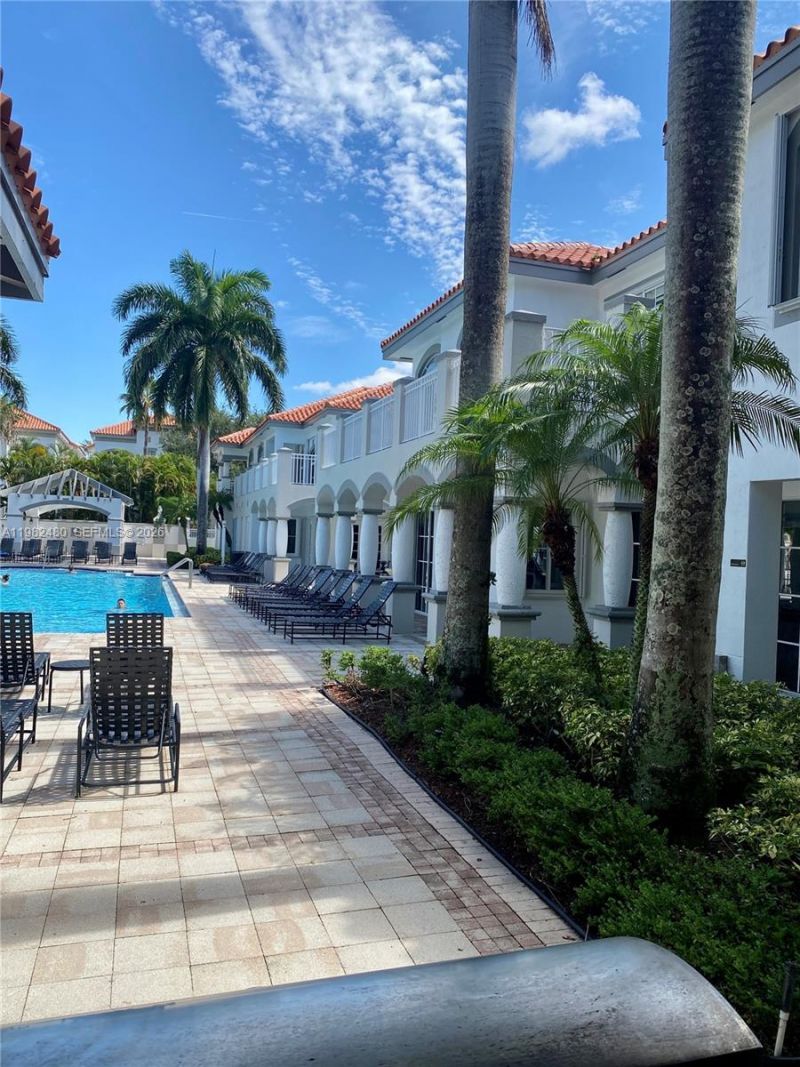 11032 Legacy Dr, Unit 305, Palm Beach Gardens, FL 33410 Photo