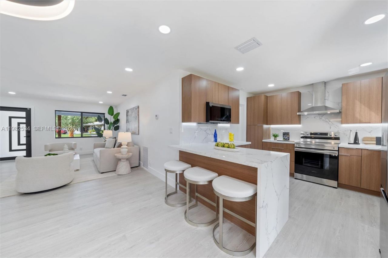 1305 N 31st Rd, Hollywood, FL 33021 Photo