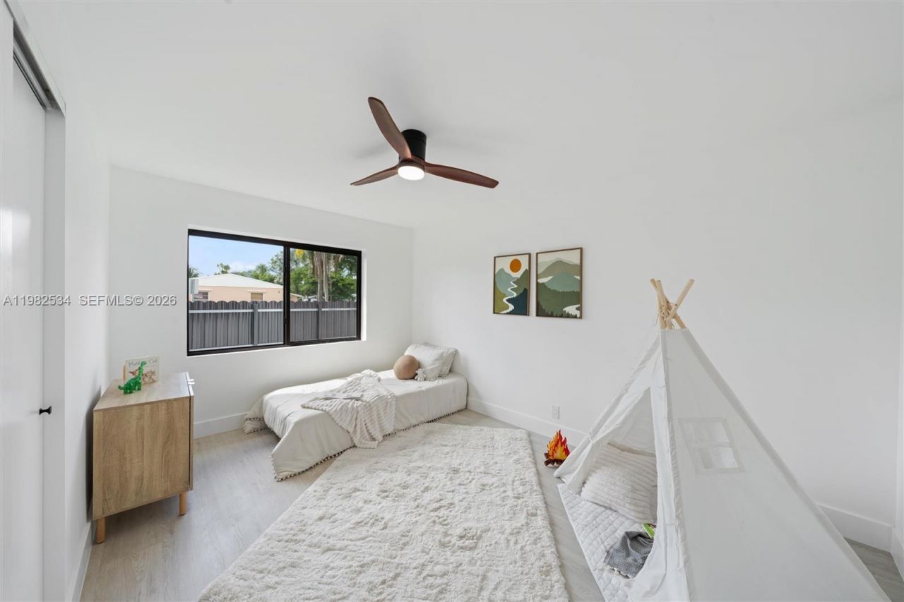 1305 N 31st Rd, Hollywood, FL 33021 Photo