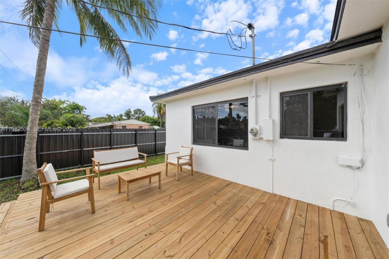 1305 N 31st Rd, Hollywood, FL 33021 Photo