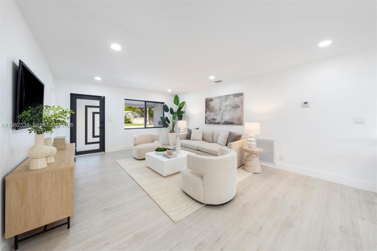 1305 N 31st Rd, Hollywood, FL 33021 Photo