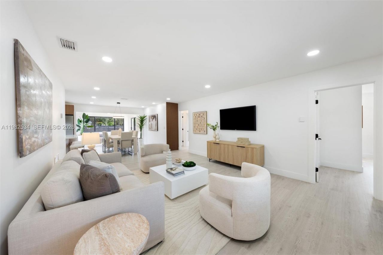 1305 N 31st Rd, Hollywood, FL 33021 Photo